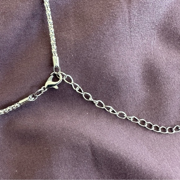 Antique Round Black Stone Necklace - Picture 7 of 8